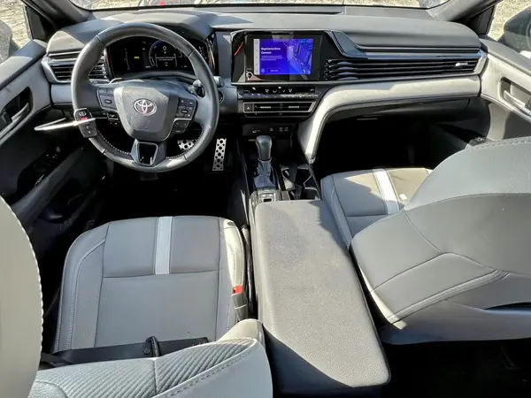 4T1DAACK0SU064208 2025 TOYOTA CAMRY - Image 8