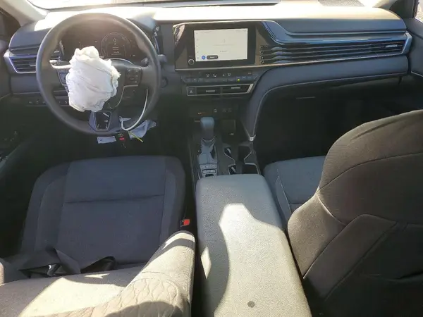 4T1DAACK0SU067657 2025 TOYOTA CAMRY - Image 8