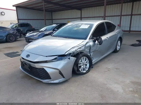 4T1DAACK0SU071837 2025 TOYOTA CAMRY - Image 2