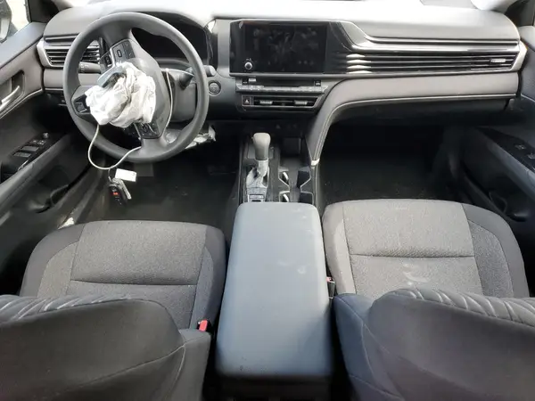 4T1DAACK0SU073104 2025 TOYOTA CAMRY - Image 8