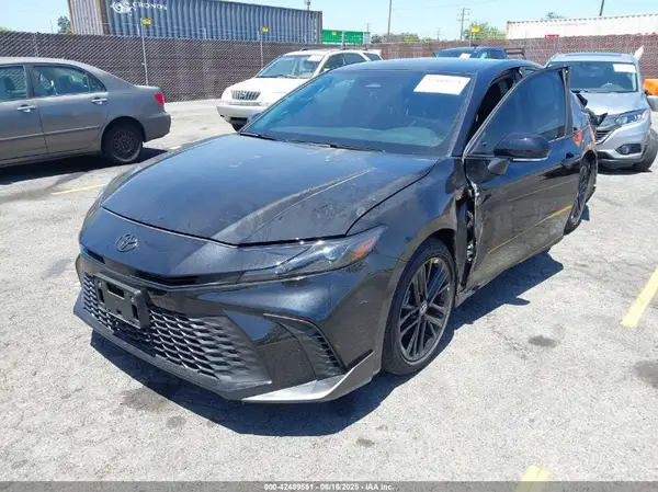 4T1DAACK0SU074561 2025 TOYOTA CAMRY - Image 2