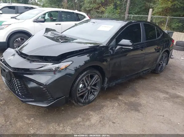 4T1DAACK0SU075984 2025 TOYOTA CAMRY - Image 2