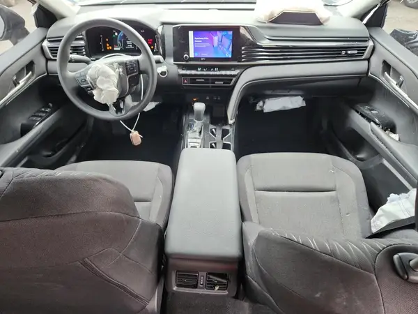 4T1DAACK0SU076536 2025 TOYOTA CAMRY - Image 8