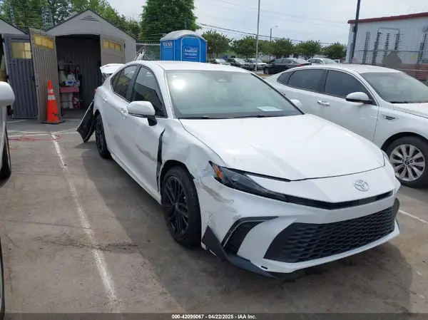 4T1DAACK0SU076570 2025 TOYOTA CAMRY - Image 1