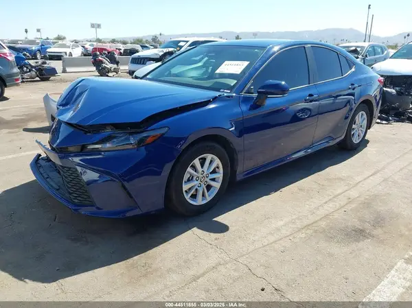 4T1DAACK0SU078268 2025 TOYOTA CAMRY - Image 2