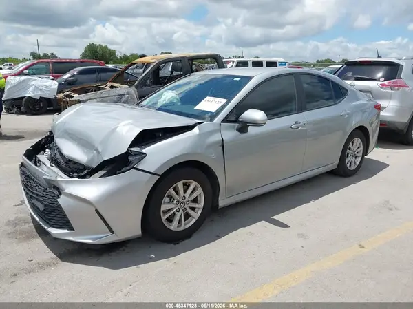 4T1DAACK0SU080702 2025 TOYOTA CAMRY - Image 2