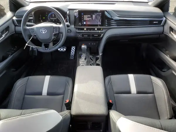 4T1DAACK0SU094826 2025 TOYOTA CAMRY - Image 8