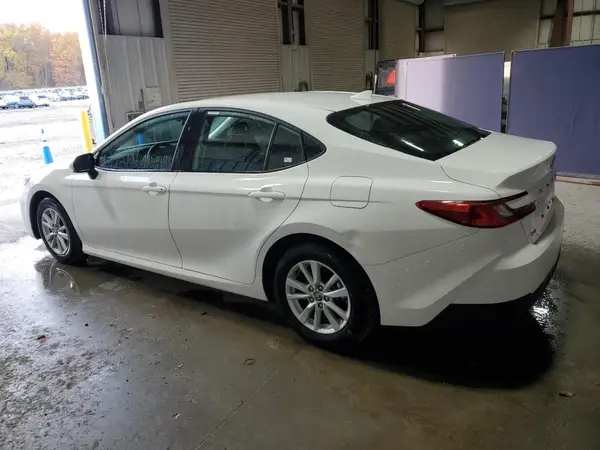 4T1DAACK0SU098469 2025 TOYOTA CAMRY - Image 2