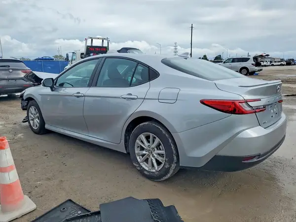 4T1DAACK0SU107347 2025 TOYOTA CAMRY - Image 2
