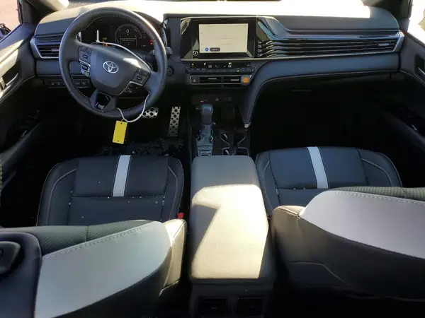 4T1DAACK0SU122396 2025 TOYOTA CAMRY - Image 8