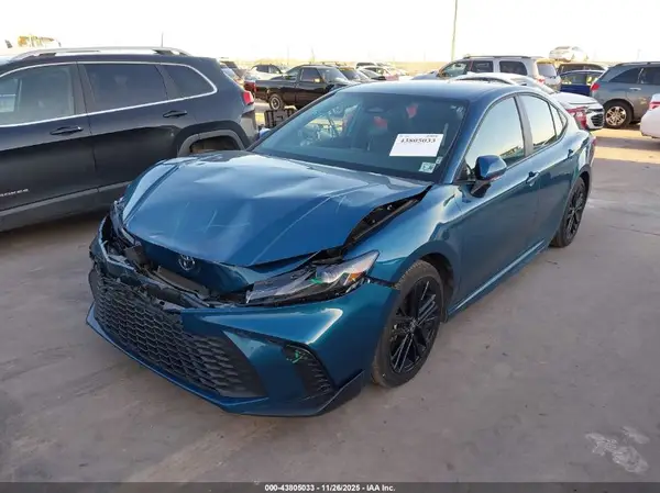 4T1DAACK0SU124407 2025 TOYOTA CAMRY - Image 2