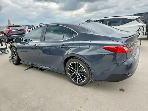 4T1DAACK0SU145077 2025 TOYOTA CAMRY - Image 2