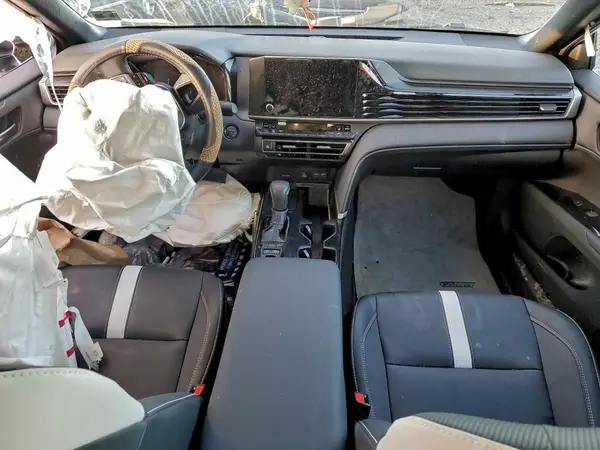 4T1DAACK0SU151977 2025 TOYOTA CAMRY - Image 8