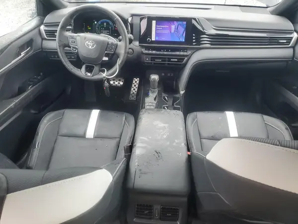 4T1DAACK0SU154135 2025 TOYOTA CAMRY - Image 8