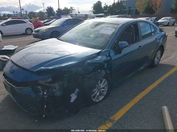 4T1DAACK0SU156497 2025 TOYOTA CAMRY - Image 2