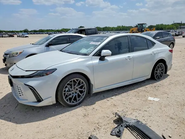 4T1DAACK0SU189581 2025 TOYOTA CAMRY - Image 1