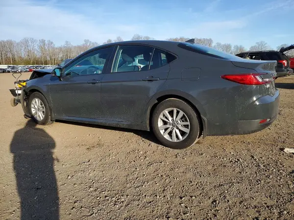 4T1DAACK0SU206590 2025 TOYOTA CAMRY - Image 2