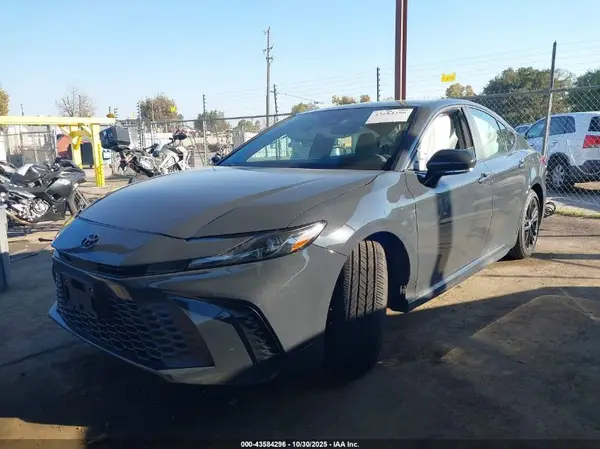 4T1DAACK0SU208548 2025 TOYOTA CAMRY - Image 2