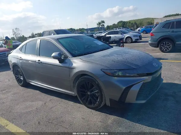 4T1DAACK0SU500801 2025 TOYOTA CAMRY - Image 1
