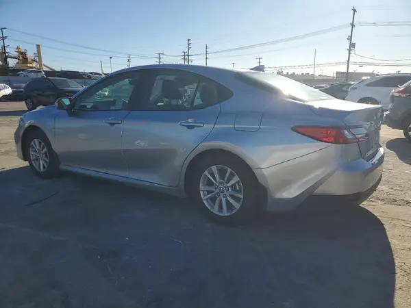4T1DAACK0SU502810 2025 TOYOTA CAMRY - Image 2