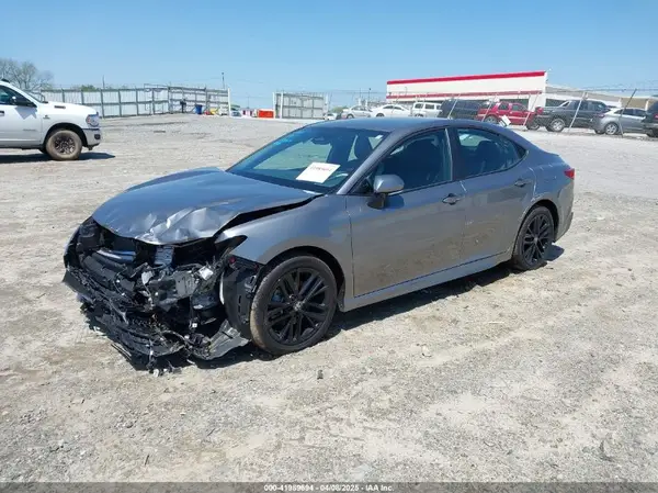4T1DAACK0SU504010 2025 TOYOTA CAMRY - Image 2