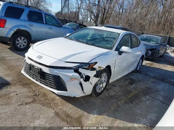 4T1DAACK0SU514715 2025 TOYOTA CAMRY - Image 2