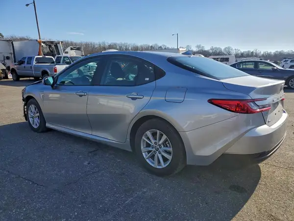 4T1DAACK0SU520756 2025 TOYOTA CAMRY - Image 2