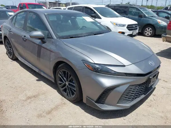 4T1DAACK0SU525049 2025 TOYOTA CAMRY - Image 1