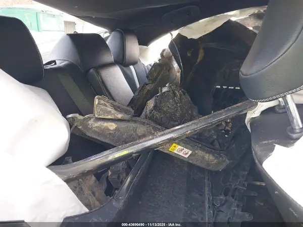 4T1DAACK0SU525780 2025 TOYOTA CAMRY - Image 8