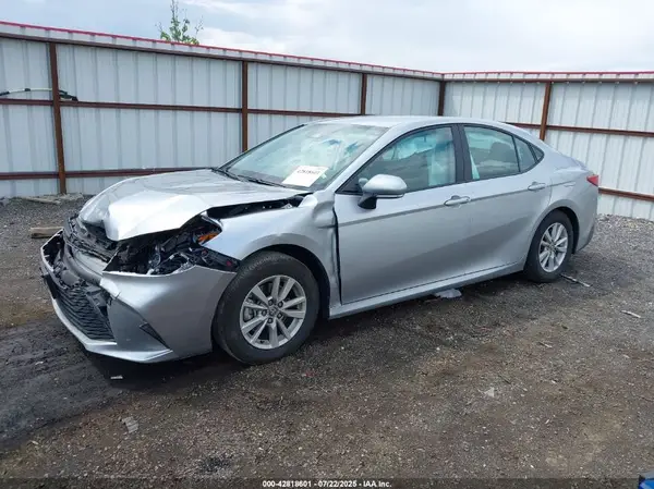 4T1DAACK0SU526931 2025 TOYOTA CAMRY - Image 2