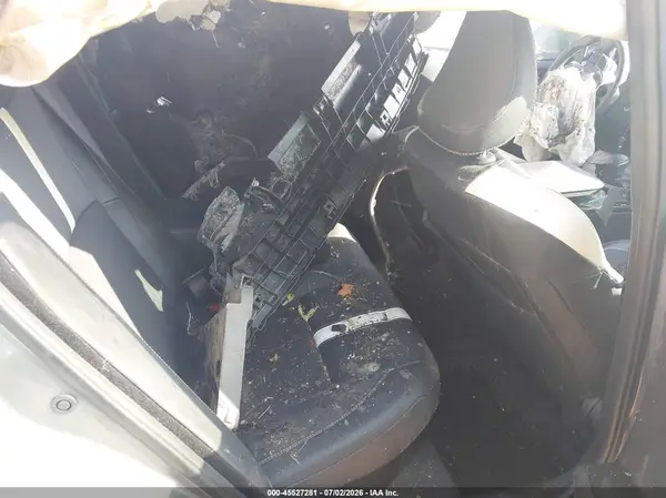 4T1DAACK0SU541798 2025 TOYOTA CAMRY - Image 8