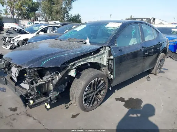 4T1DAACK0SU551621 2025 TOYOTA CAMRY - Image 2