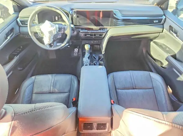 4T1DAACK0SU551764 2025 TOYOTA CAMRY - Image 8