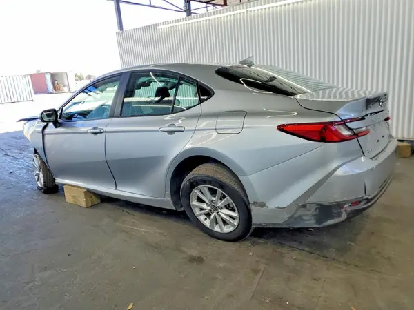 4T1DAACK0SU564899 2025 TOYOTA CAMRY - Image 2