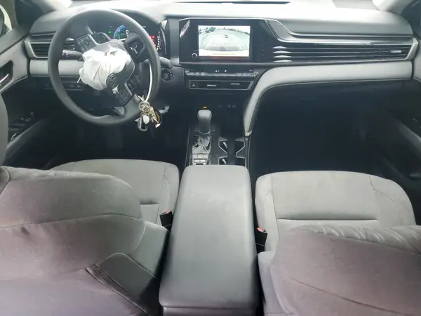4T1DAACK0SU567365 2025 TOYOTA CAMRY - Image 8