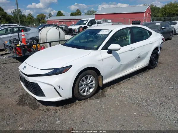 4T1DAACK0SU567947 2025 TOYOTA CAMRY - Image 2