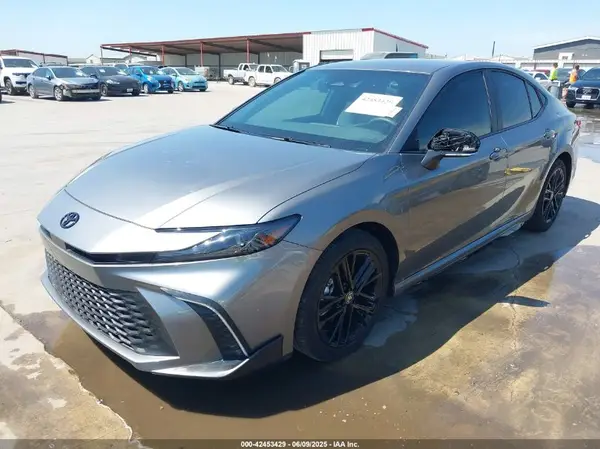 4T1DAACK0SU582870 2025 TOYOTA CAMRY - Image 2