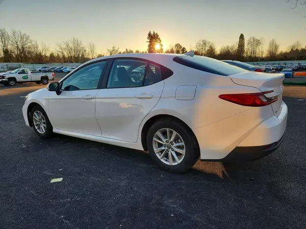4T1DAACK0SU584991 2025 TOYOTA CAMRY - Image 2