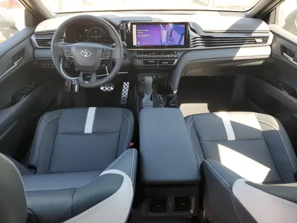 4T1DAACK0SU592833 2025 TOYOTA CAMRY - Image 8