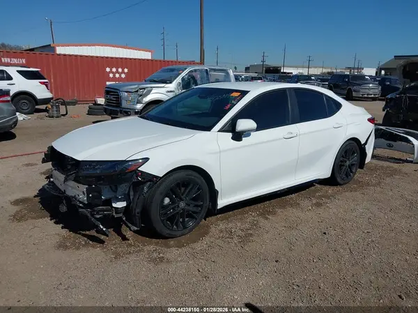 4T1DAACK0SU597174 2025 TOYOTA CAMRY - Image 2