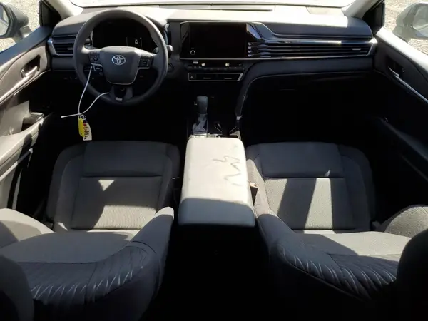 4T1DAACK0SU602258 2025 TOYOTA CAMRY - Image 8