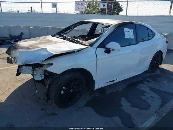 4T1DAACK0SU602602 2025 TOYOTA CAMRY - Image 2