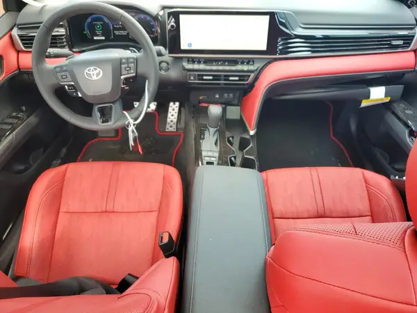 4T1DAACK0SU608674 2025 TOYOTA CAMRY - Image 8