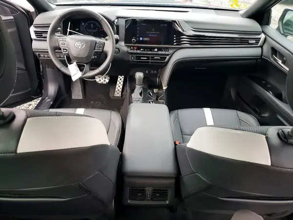 4T1DAACK0SU611767 2025 TOYOTA CAMRY - Image 8
