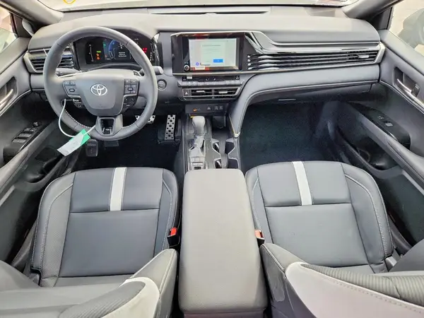 4T1DAACK0SU624924 2025 TOYOTA CAMRY - Image 8