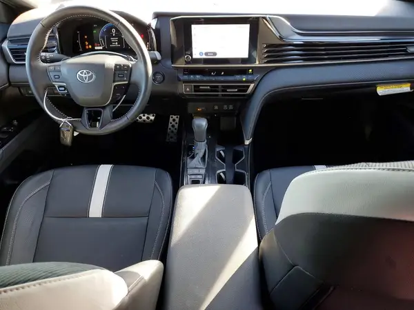 4T1DAACK0SU634935 2025 TOYOTA CAMRY - Image 8