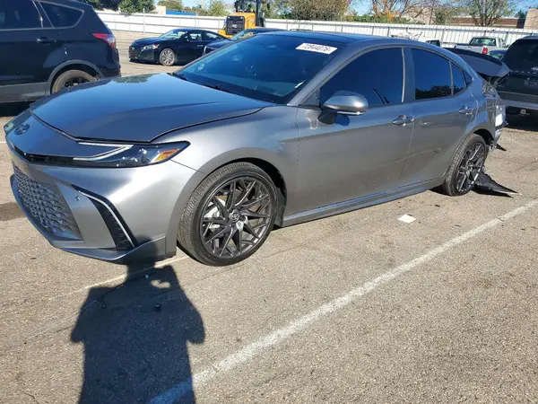 4T1DAACK0SU650424 2025 TOYOTA CAMRY - Image 1