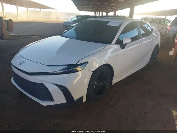 4T1DAACK1SU004261 2025 TOYOTA CAMRY - Image 2