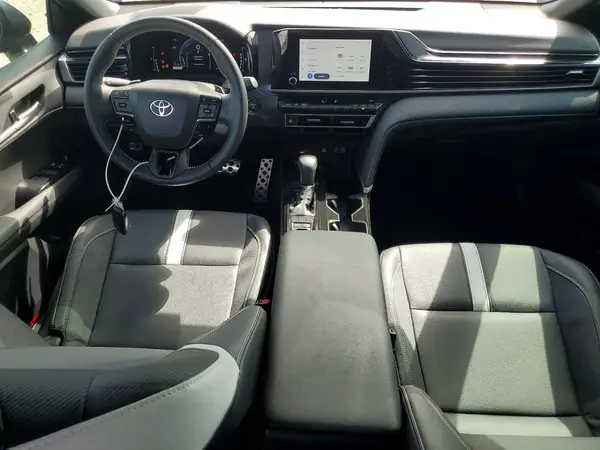 4T1DAACK1SU004552 2025 TOYOTA CAMRY - Image 8