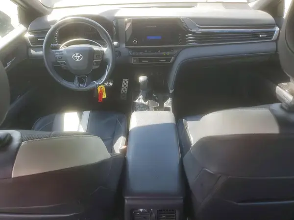 4T1DAACK1SU009895 2025 TOYOTA CAMRY - Image 8